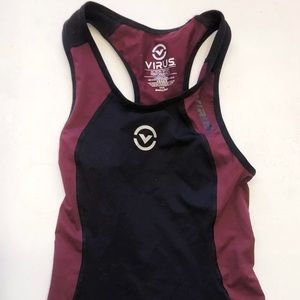 Virus maroon size small singlet